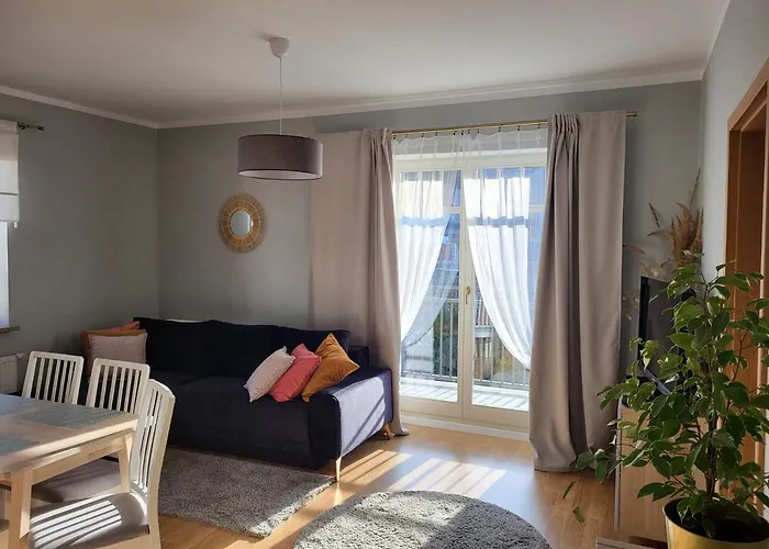 Sunny - Blizej Zdroju * פולניסה-ז'דוז'